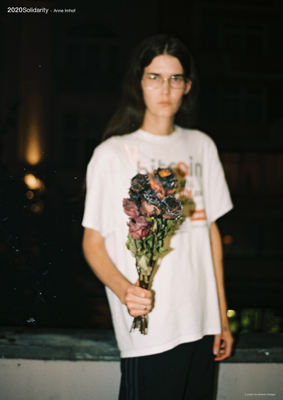 Anne Imhof, Eliza Douglas in Anne Imhof, Imagine, Galerie Buchholz, 2019, Photography: Nadine Fraczkowski, 2019